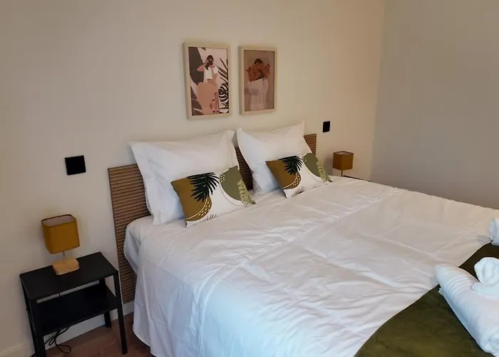 New Cozy Oasis In The Center Terrace And Garage Appartement *