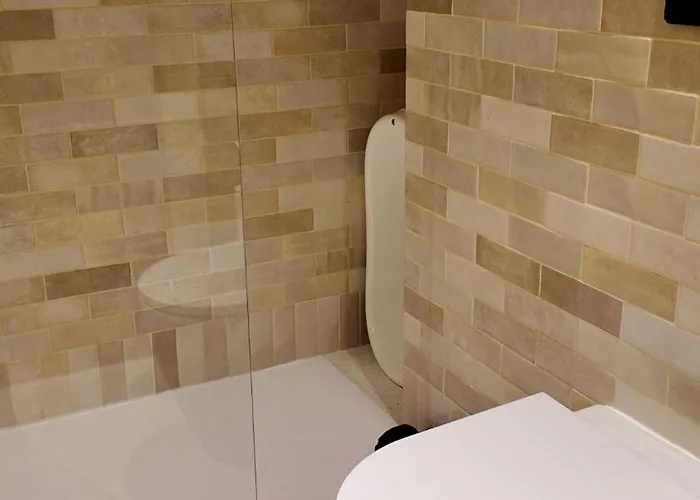 New Cozy Oasis In The Center Terrace And Garage Appartement