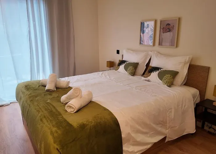 New Cozy Oasis In The Center Terrace And Garage * Porto