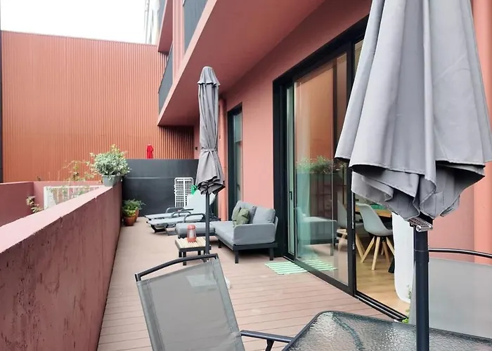 Διαμέρισμα New Cozy Oasis In The Center Terrace And Garage